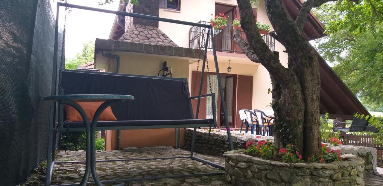 Holiday Home Adna Bihać Buitenkant foto