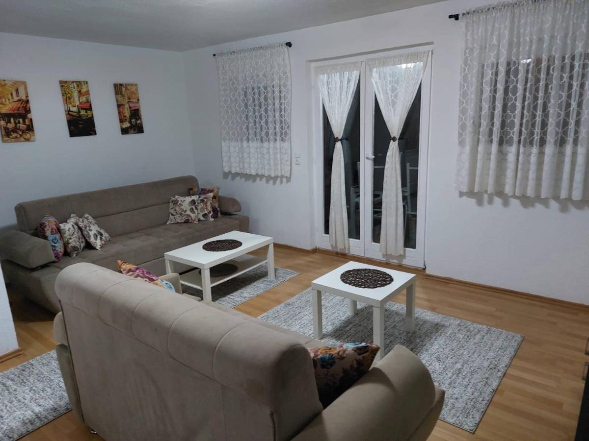 Holiday Home Adna Bihać Buitenkant foto