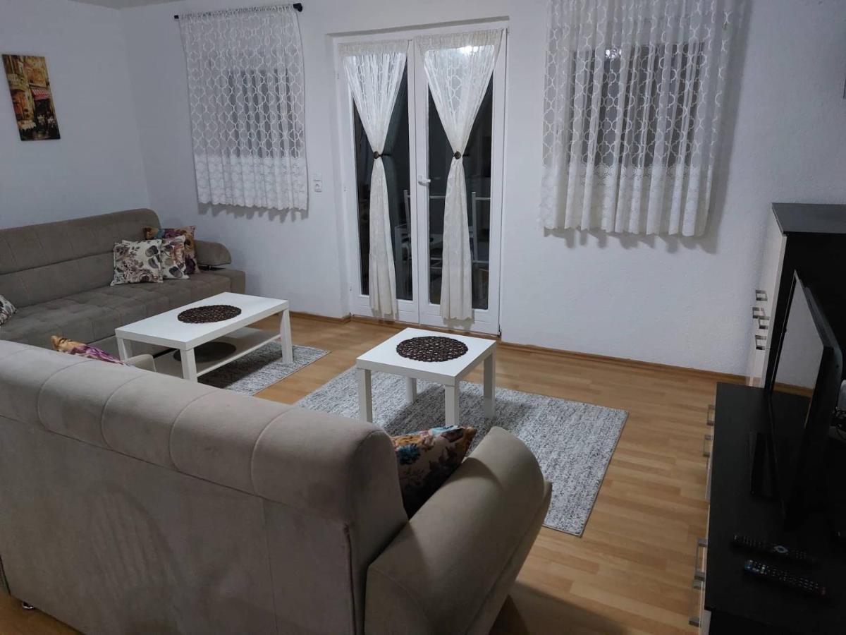 Holiday Home Adna Bihać Buitenkant foto