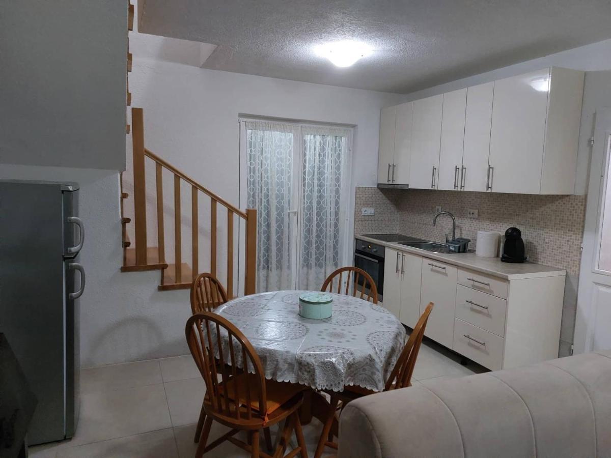 Holiday Home Adna Bihać Buitenkant foto