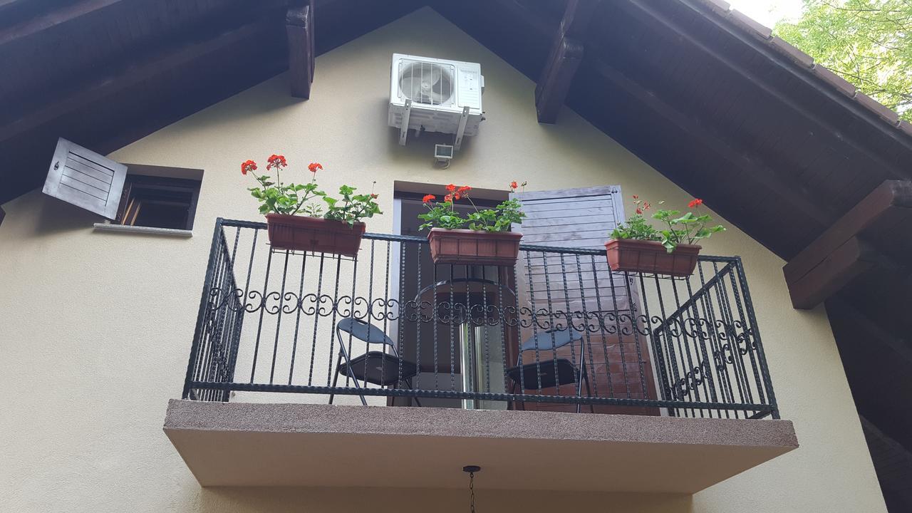 Holiday Home Adna Bihać Buitenkant foto