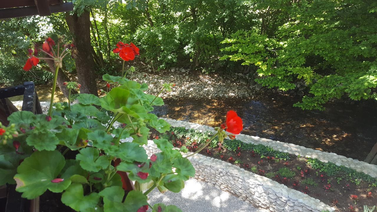 Holiday Home Adna Bihać Buitenkant foto