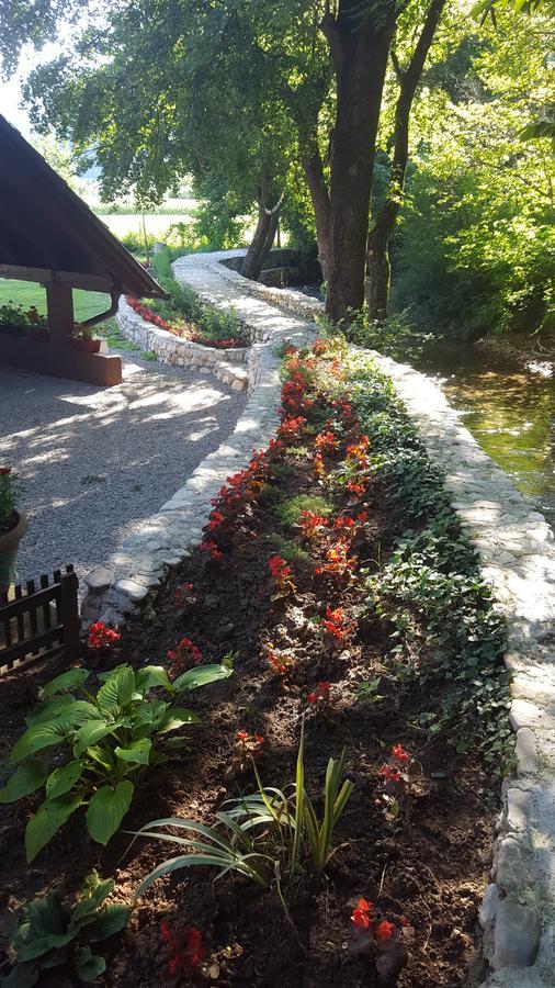 Holiday Home Adna Bihać Buitenkant foto